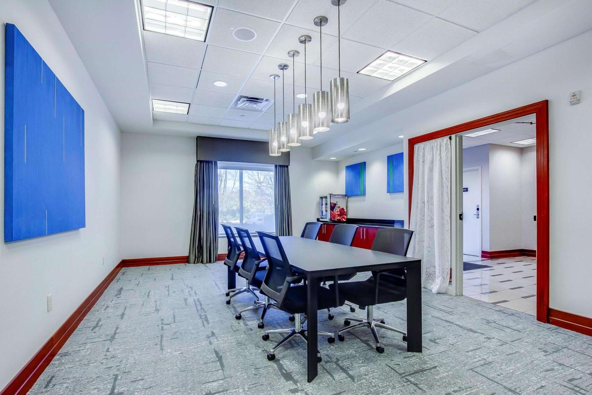 Hilton Garden Louisville-northeast 3*